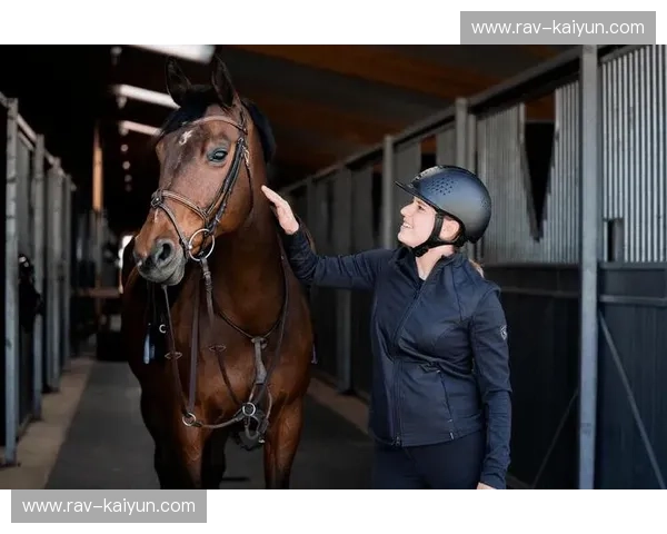 首发马术：从城市出发，遇见优雅与自由